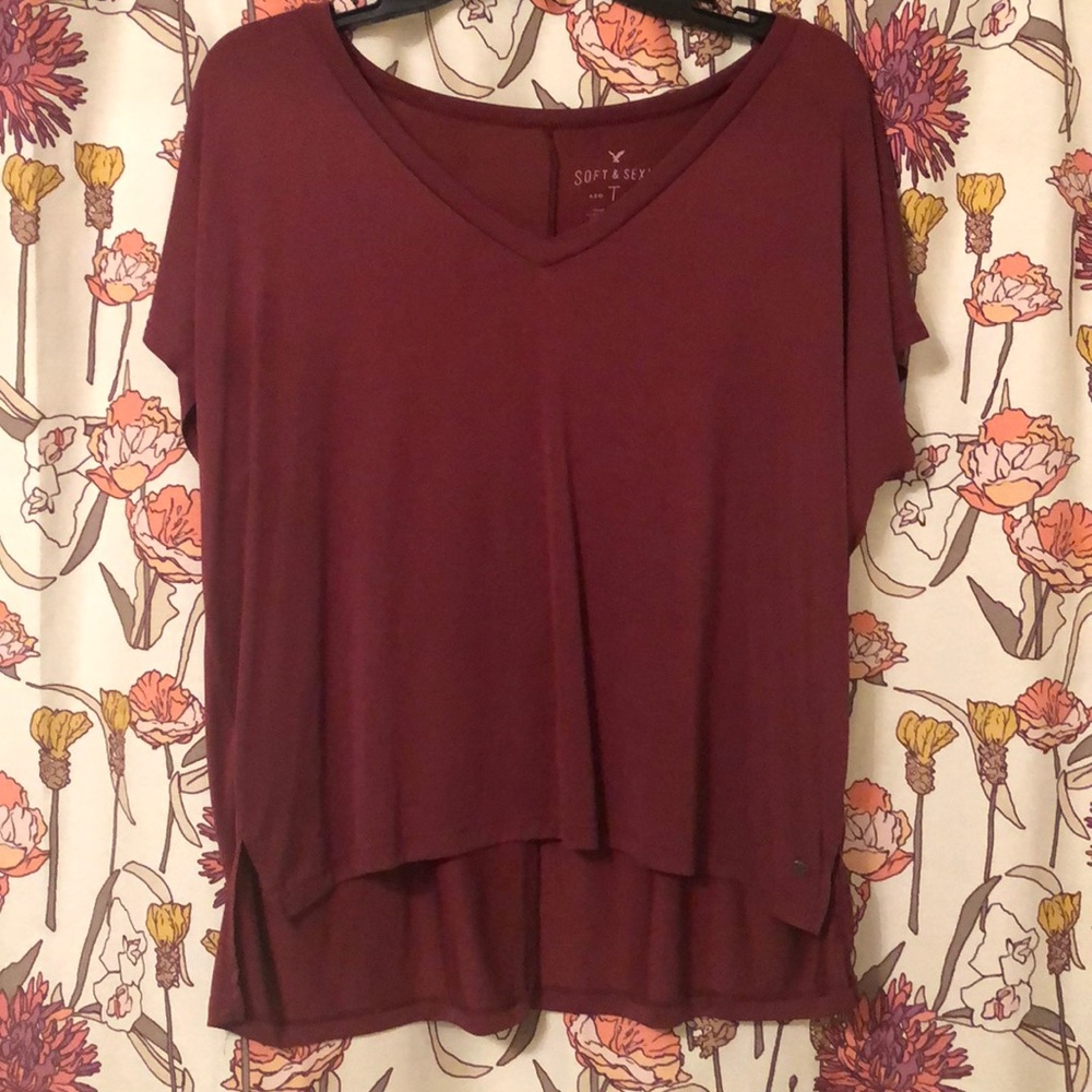 American Eagle Soft & Sexy high low t
